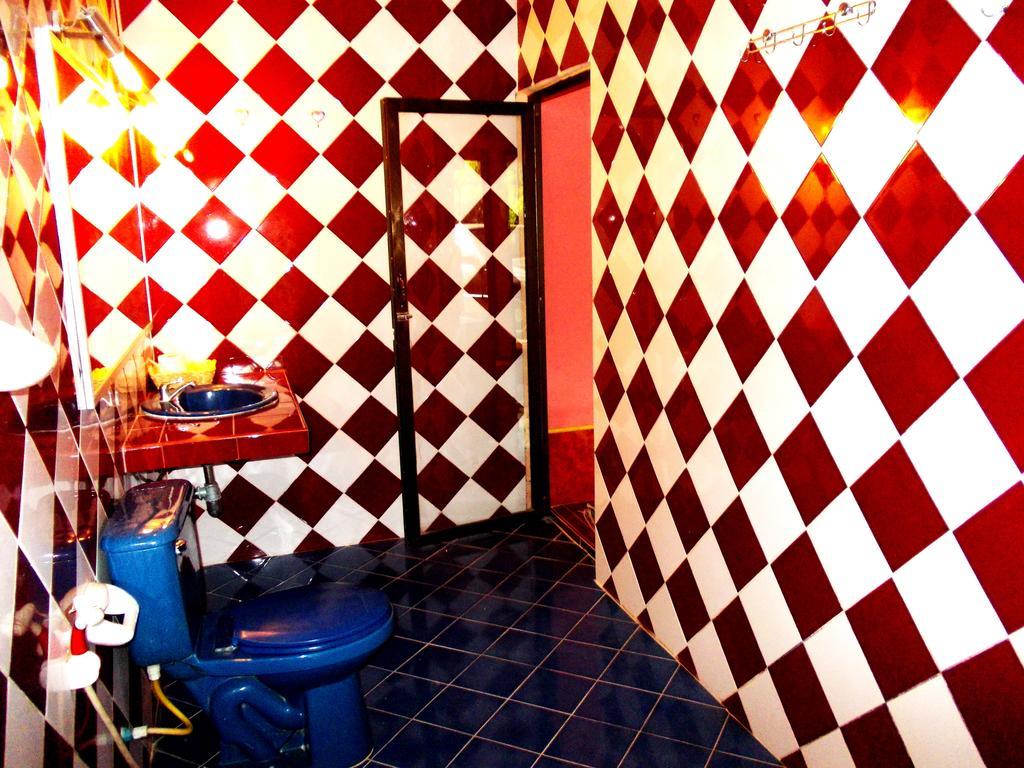 Suksomjai Hotel Rayong Pokoj fotografie